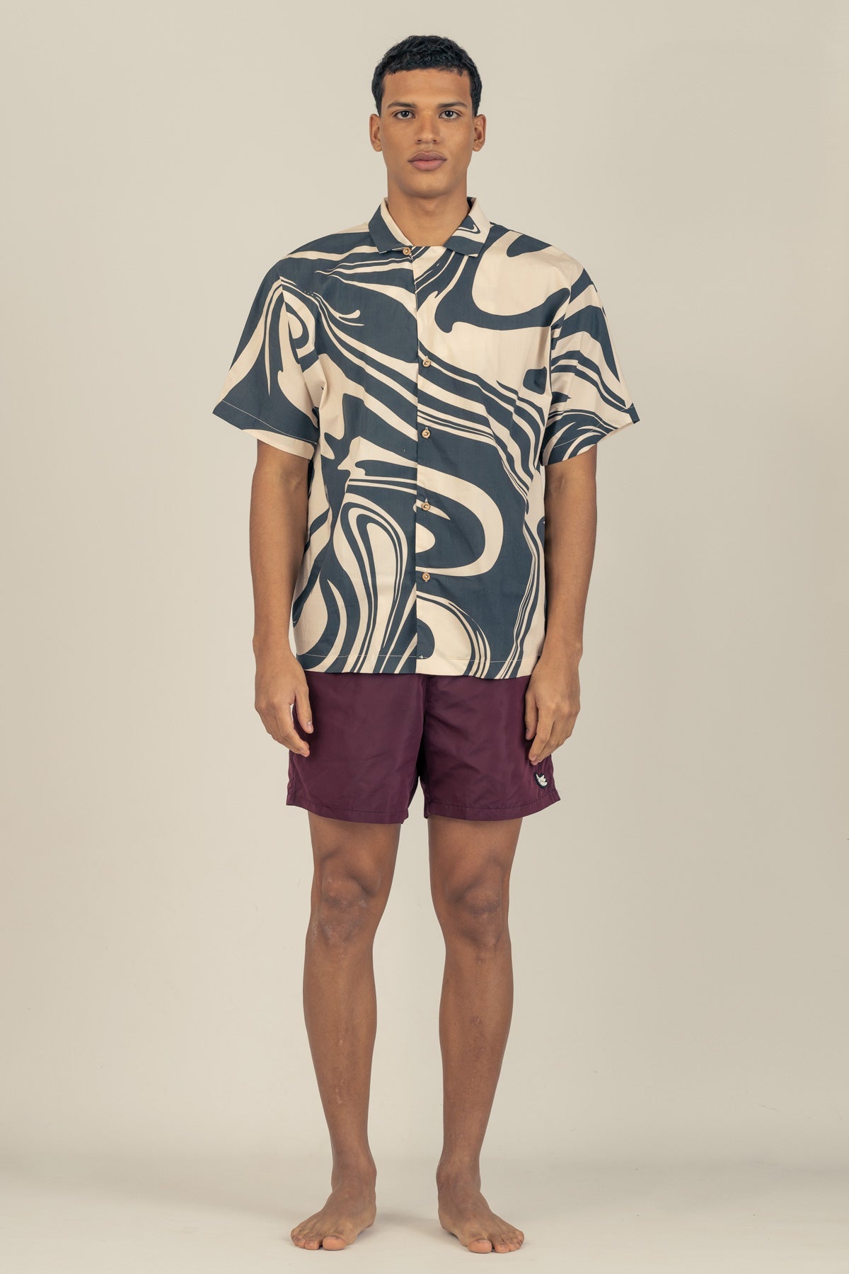 Camisa Convertible Collar Boxy Marble Black - Polonio Uruguay