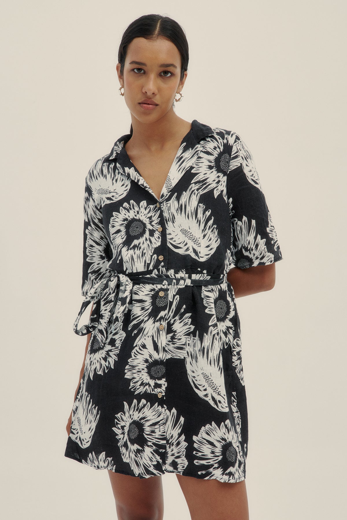 Jelly Black Camp-Collar Dress - Polonio