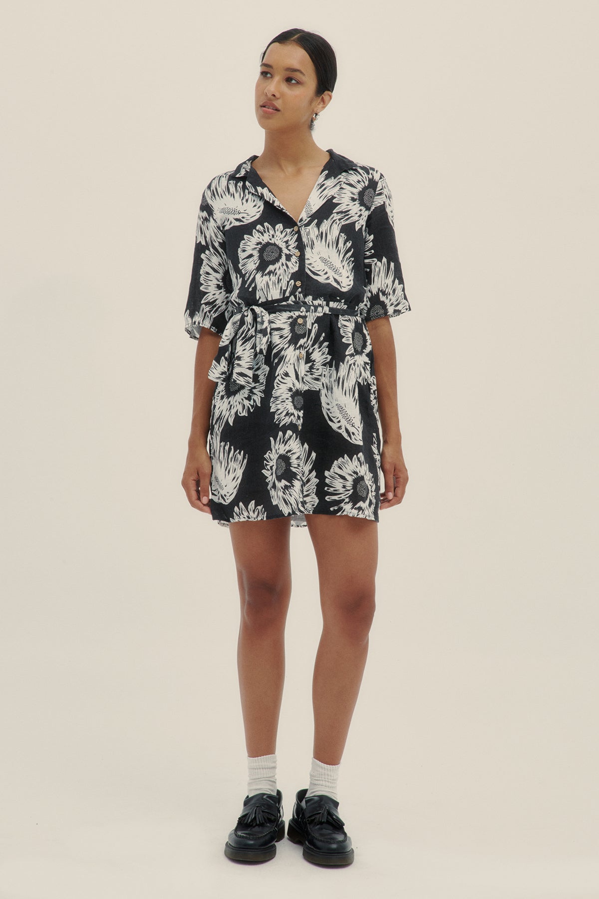 Jelly Black Camp-Collar Dress - Polonio