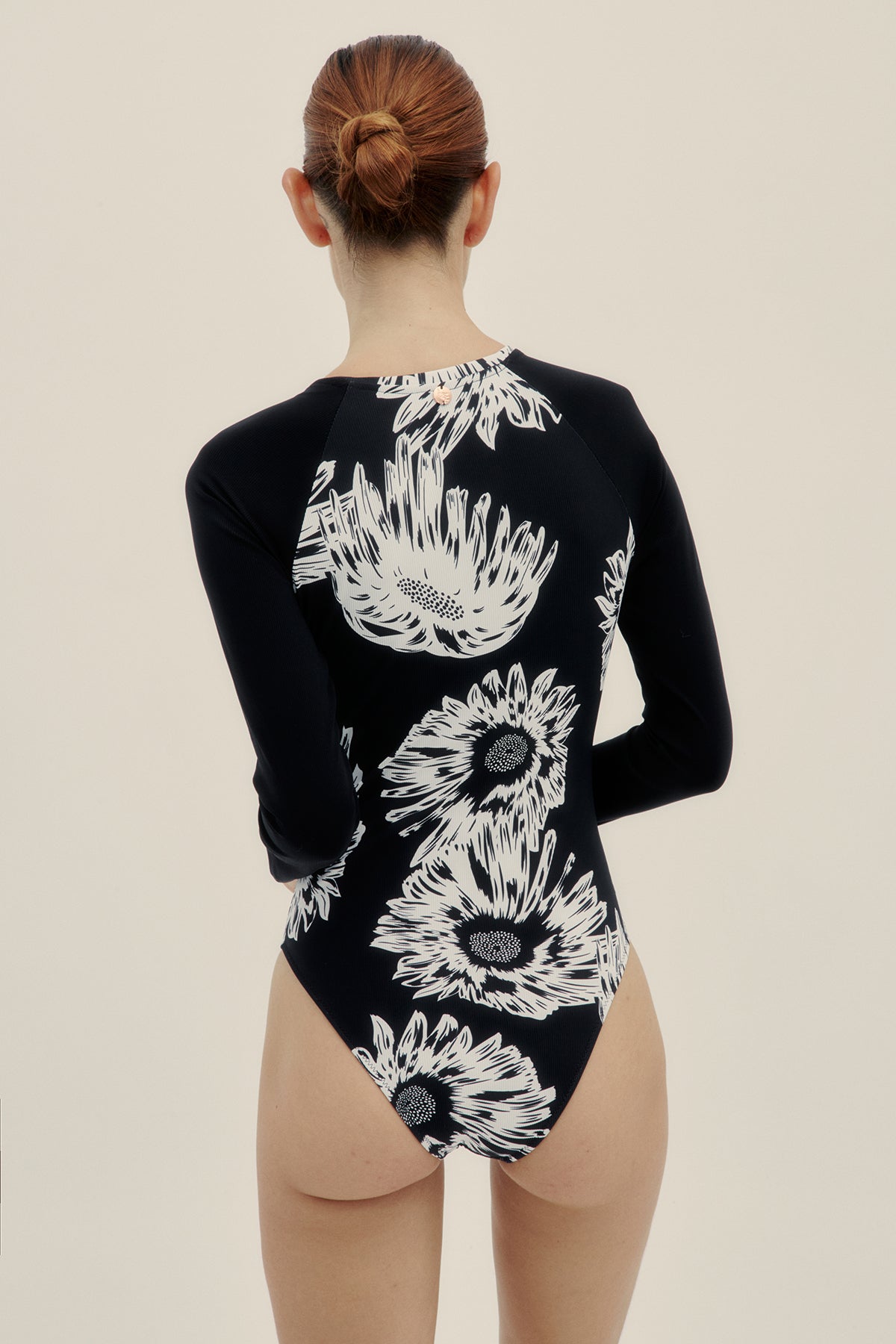 Jelly Black Long Sleeve One Piece - Polonio