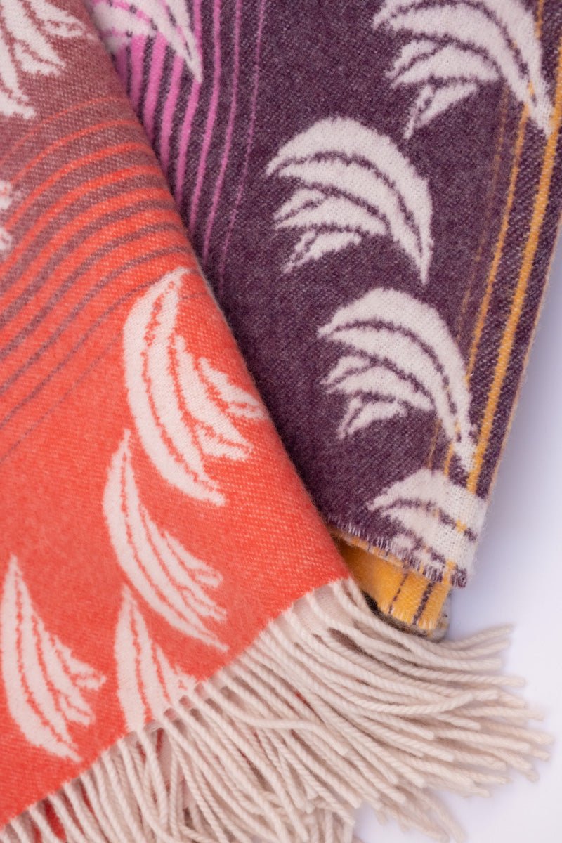 Manta Cashmere Banana Rainbow