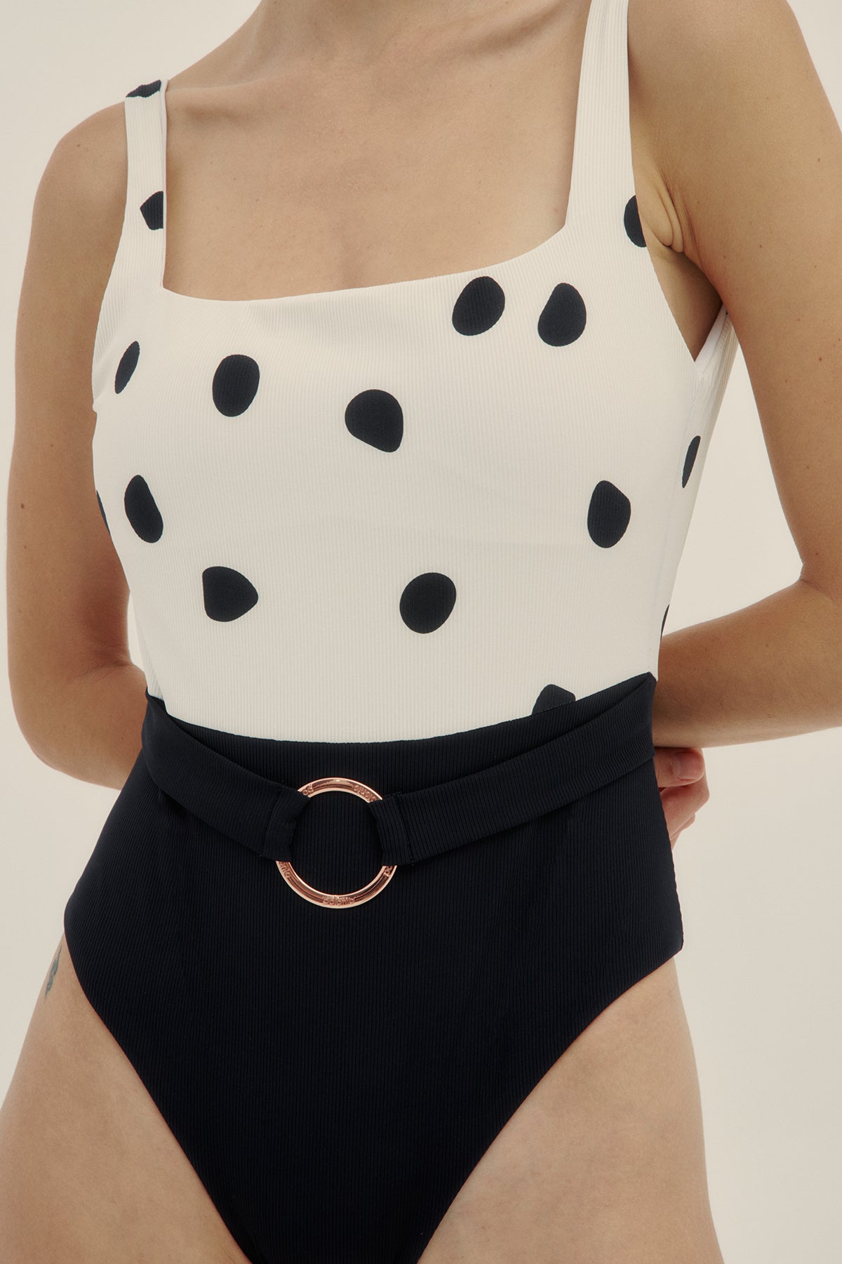 Polka Enteriza Belt