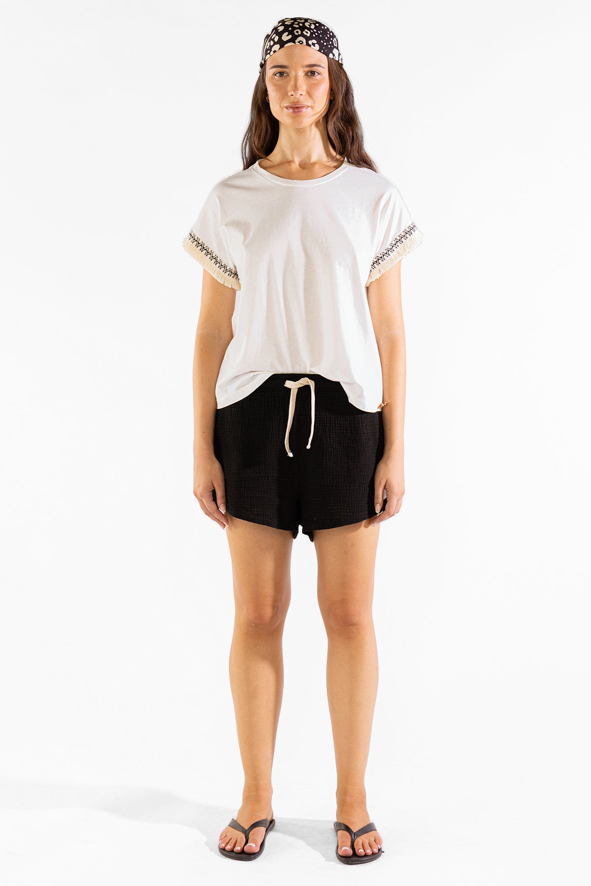 Fringes Tee en Crema Tops y Camisas Polonio UY