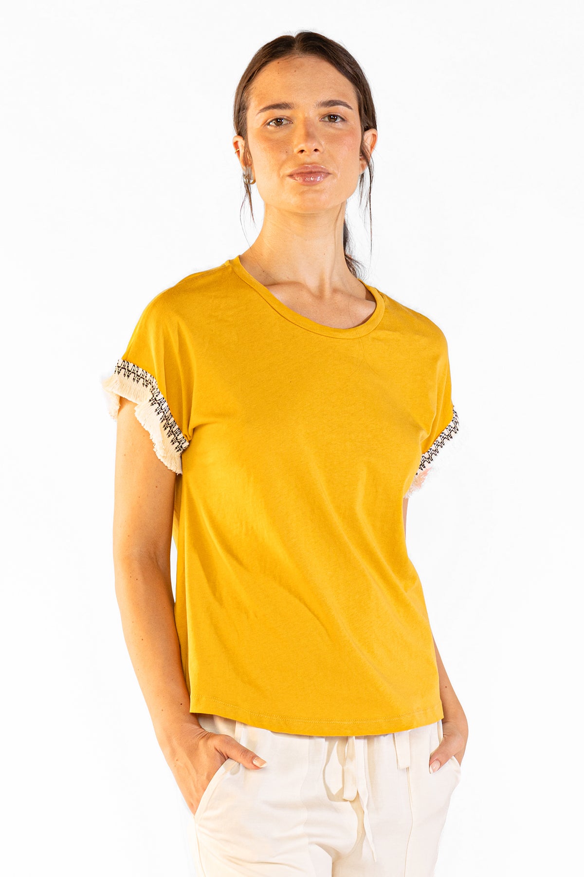 Fringes Tee en Camel Tops y Camisas Polonio UY
