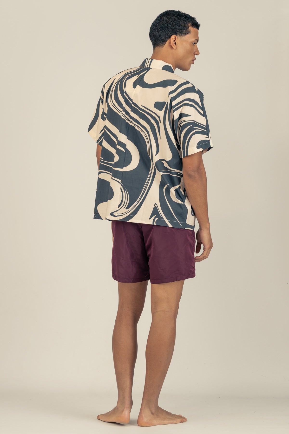 Camisa Convertible Collar Boxy Marble Black - Polonio Uruguay