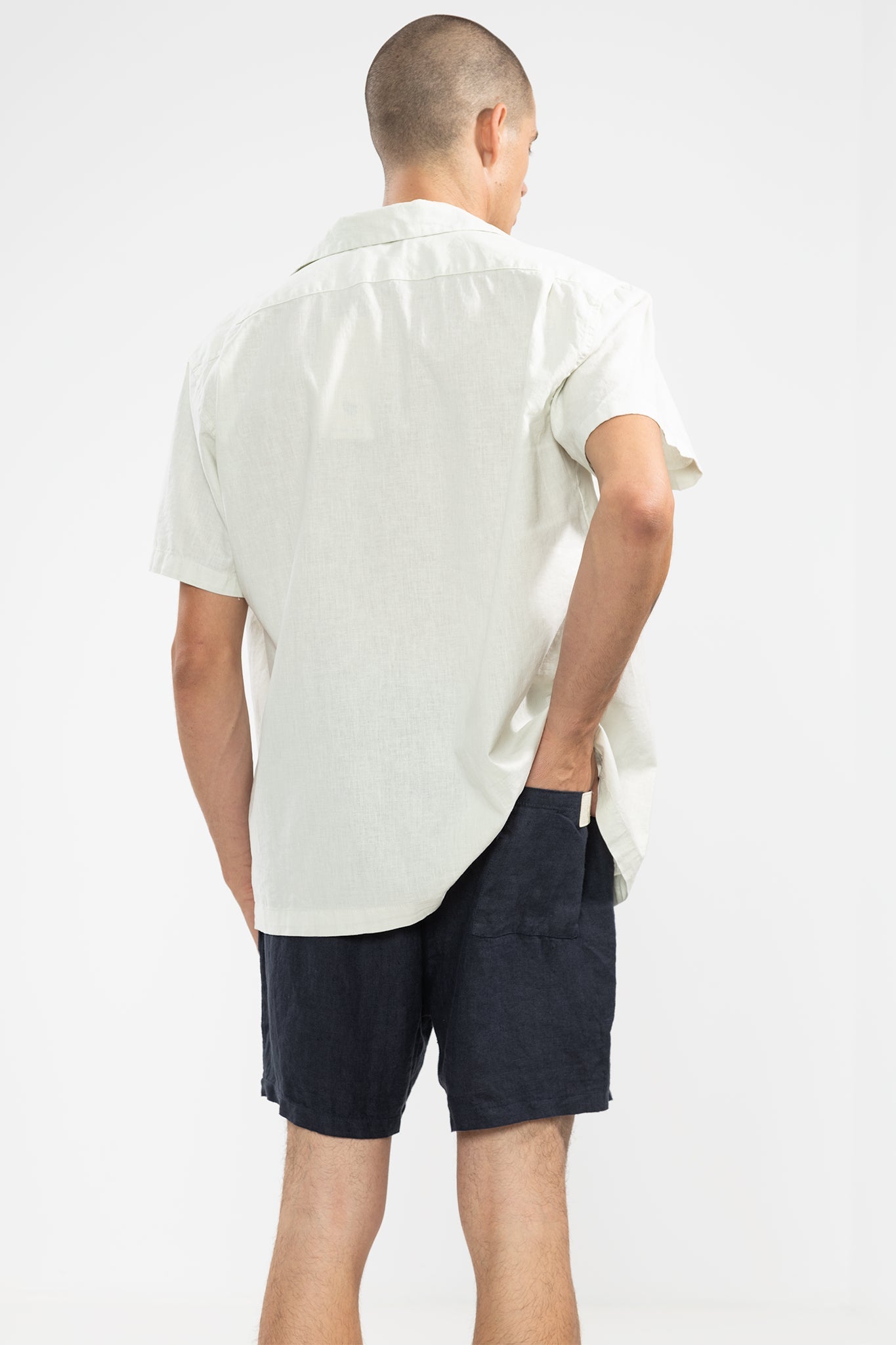 PREMIUM LINEN SHORTS