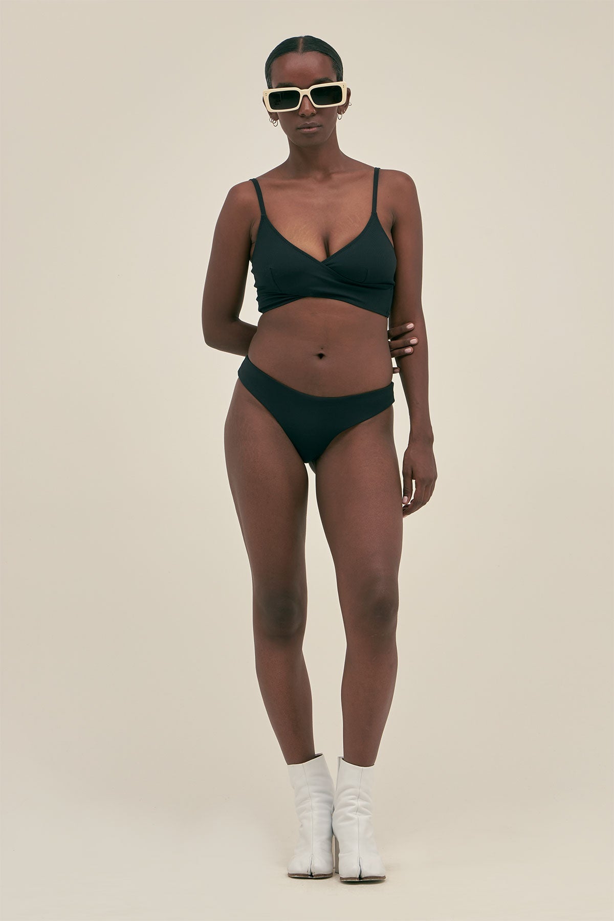 Top Bikini Cruzado Rib Negro - Polonio Uruguay